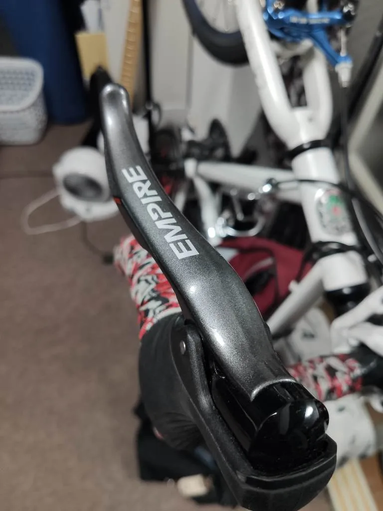 SENSAH Empireについて知っていること