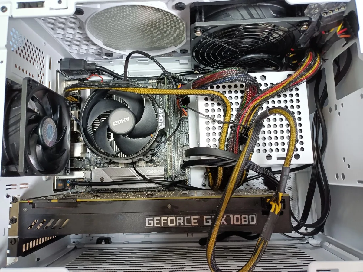 Cooler Master MasterBox NR200を使って小型な事務用PCを組む