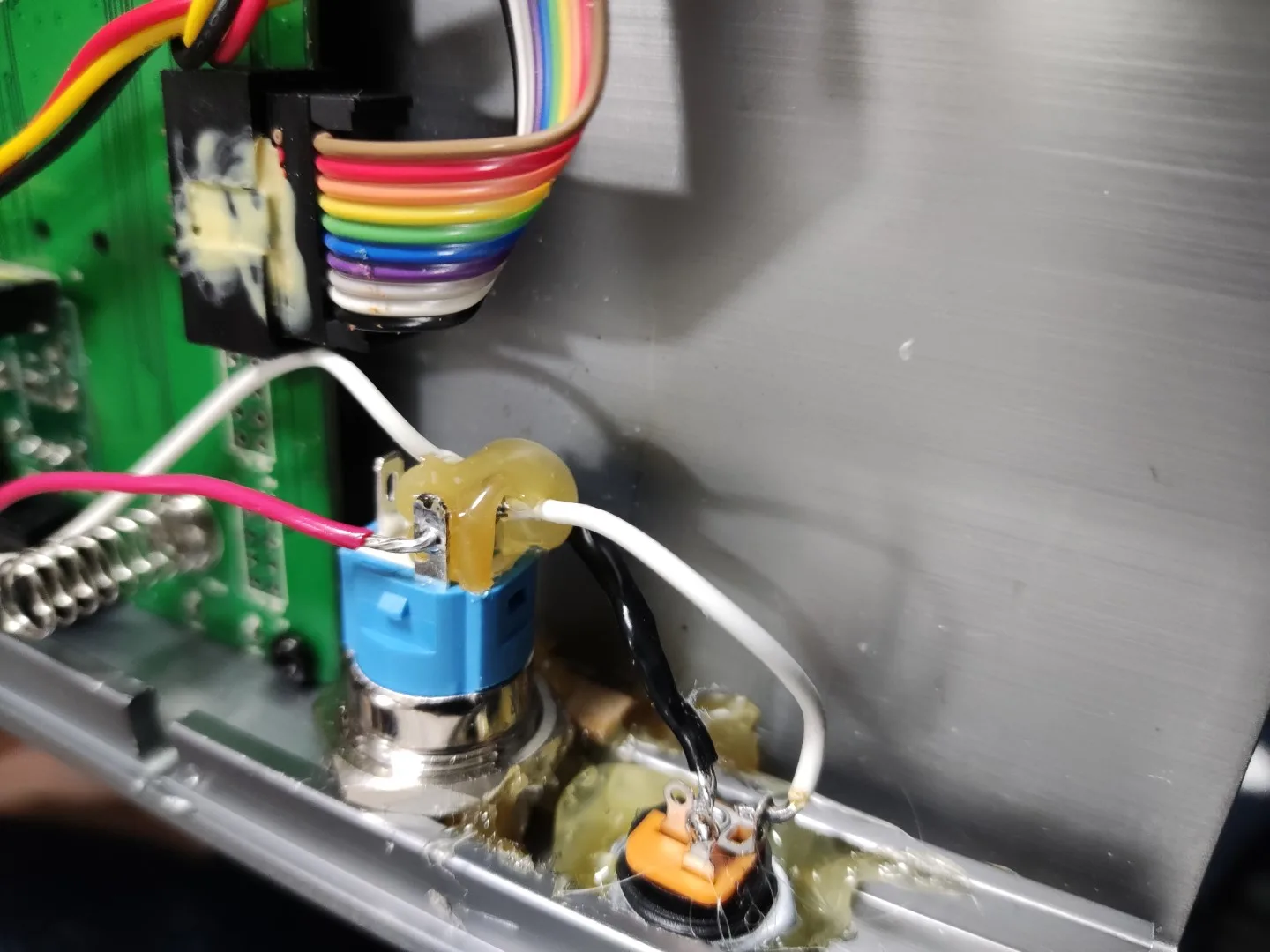 ギター練習環境の構築に役立つ電子工作の例
