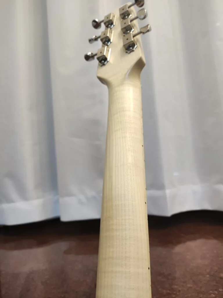 FENDER USA Highway ONEのボディーを手に入れたので似合うネックを探してみる